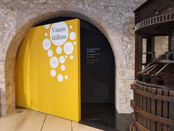 Cava Centre entrada